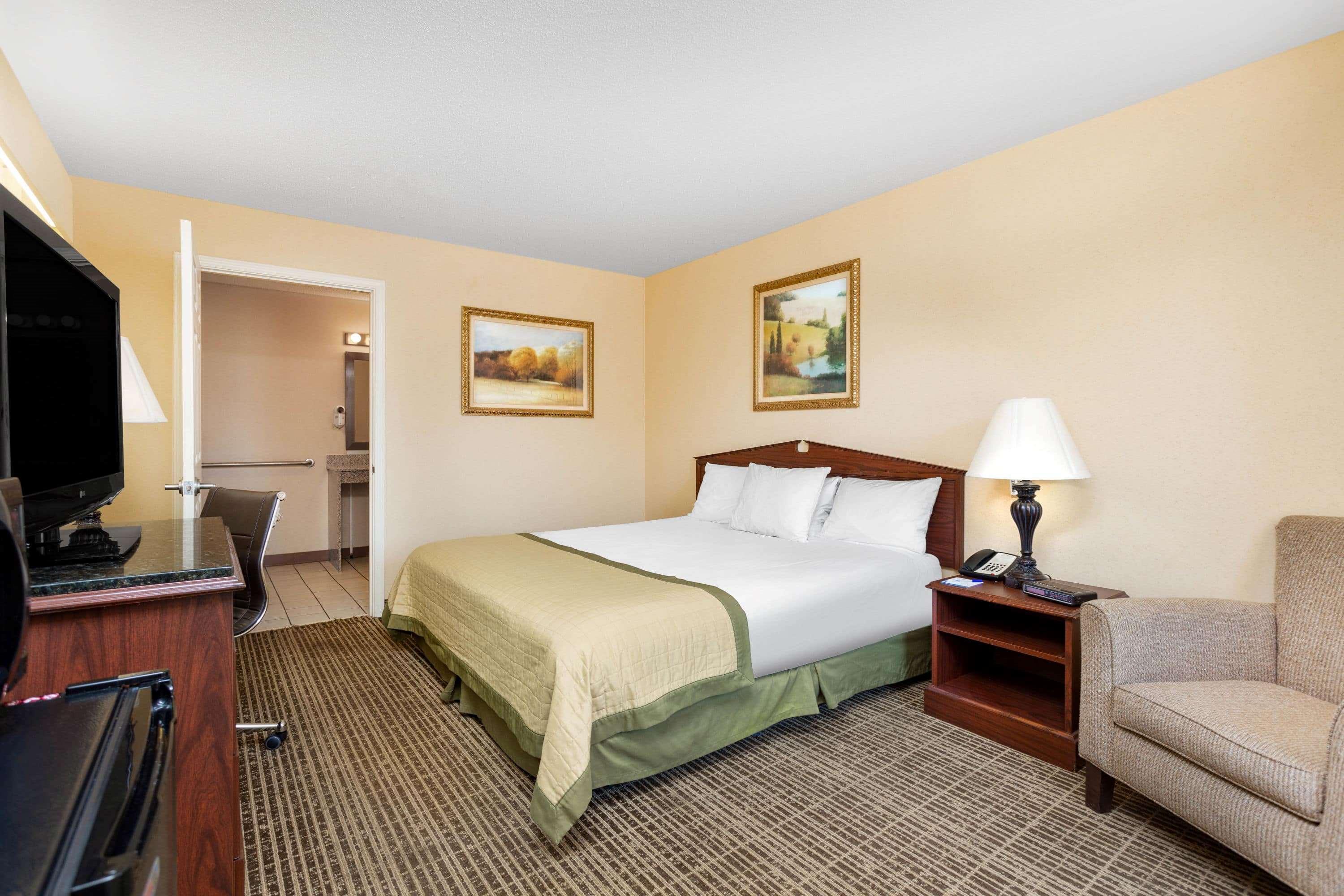 Baymont By Wyndham Easley/Greenville Экстерьер фото